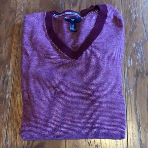 Men’s Vneck Large Gap